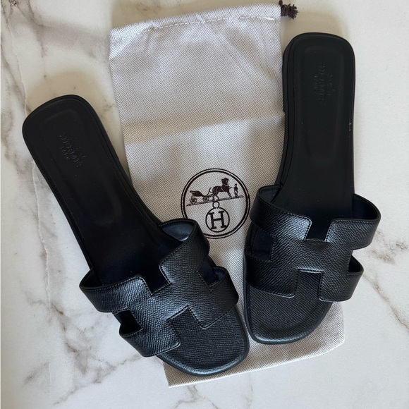 Hermes Oran Black Sandals - Picture 1 of 4